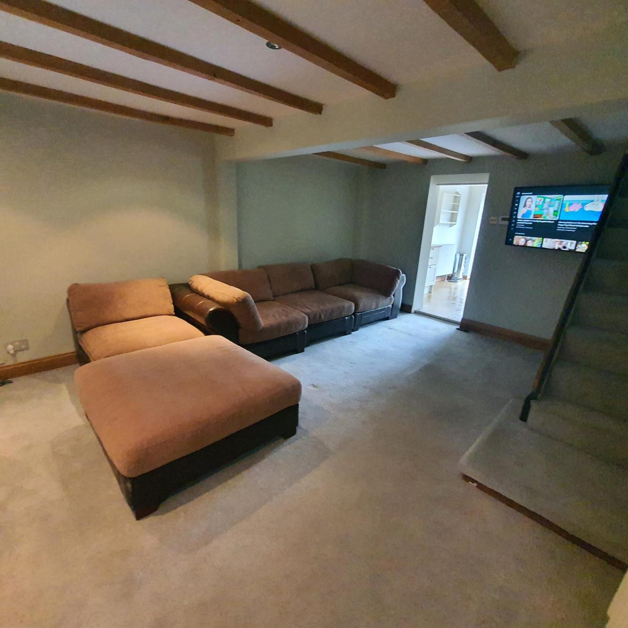 Beautiful And Cozy 2 Bedroom Apartment Біллерікі Екстер'єр фото