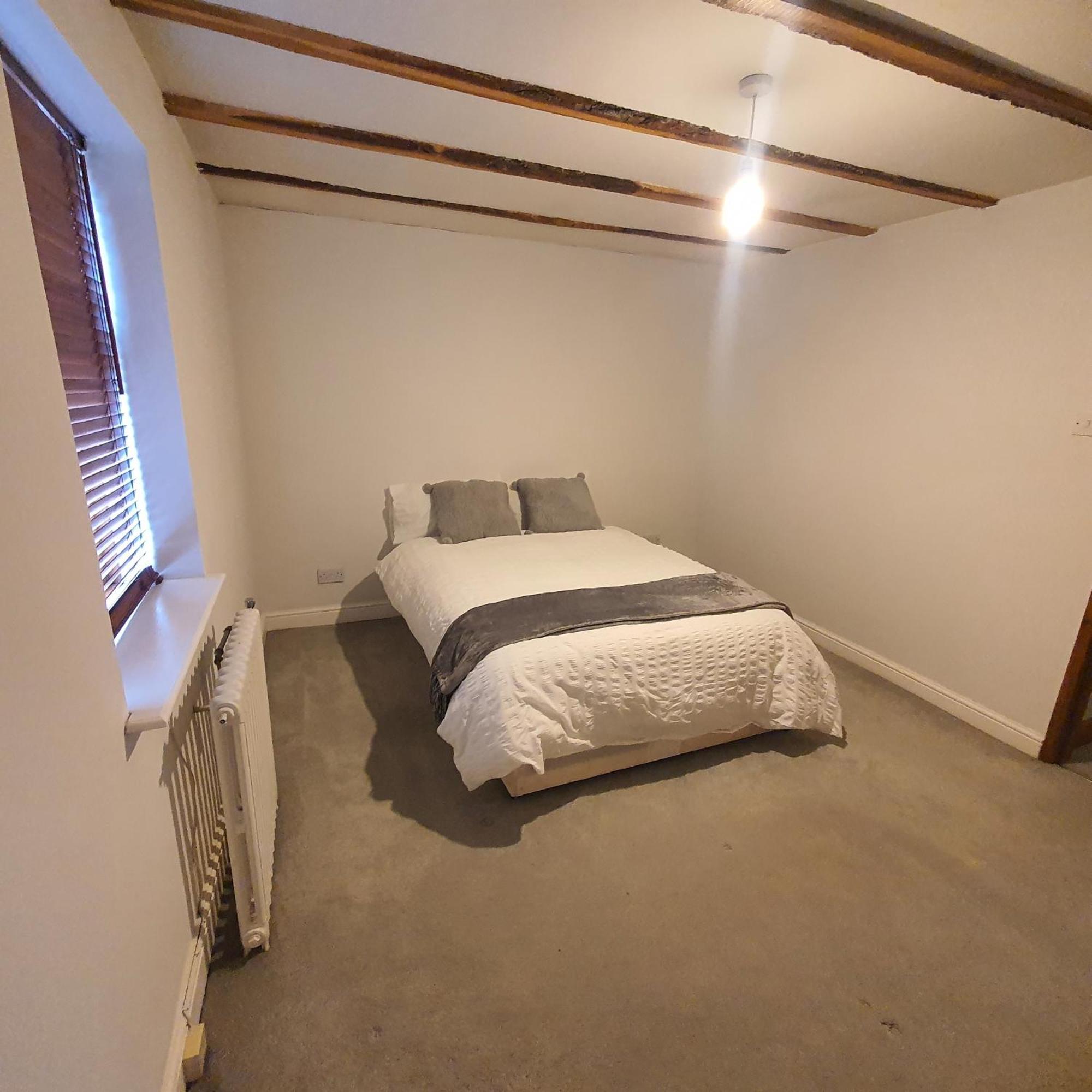 Beautiful And Cozy 2 Bedroom Apartment Біллерікі Екстер'єр фото